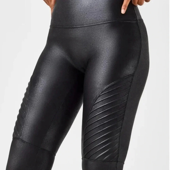 Spanx‎ Faux Leather Moto Leggings size Medium Classic Neutral Minimalist - Picture 9 of 10